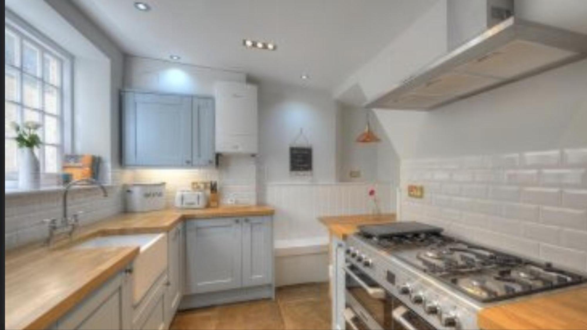 Little Monmouth 4 Bedroom Cottage, Old Town Lyme Regis, Dog Friendly And Parking Dış mekan fotoğraf