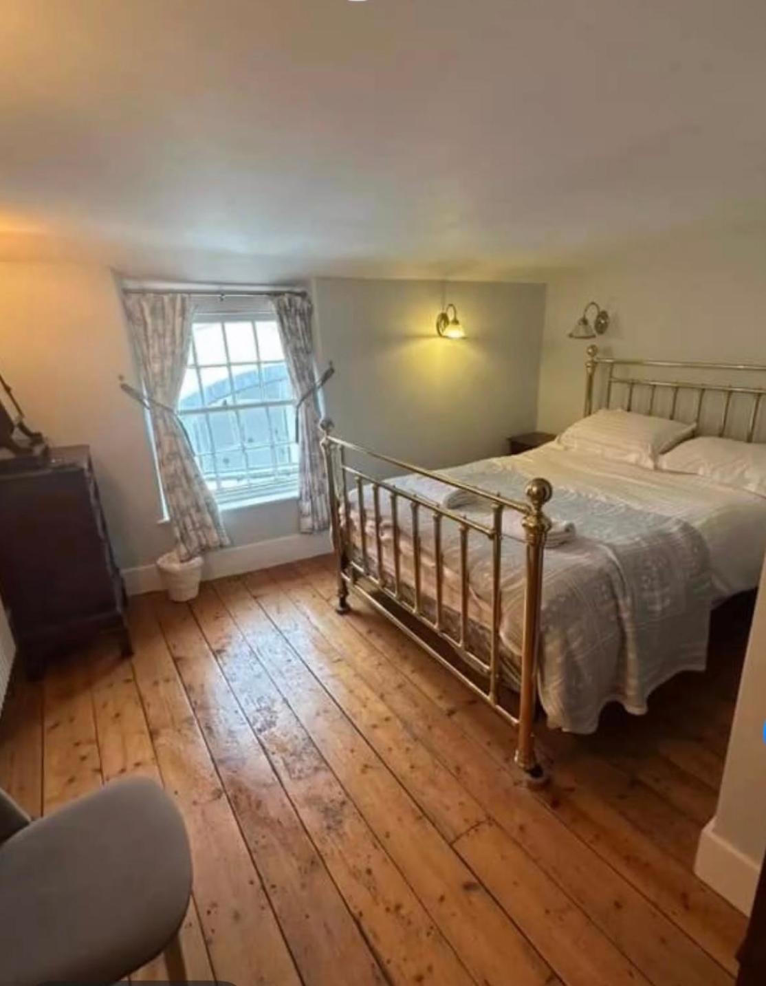 Little Monmouth 4 Bedroom Cottage, Old Town Lyme Regis, Dog Friendly And Parking Dış mekan fotoğraf