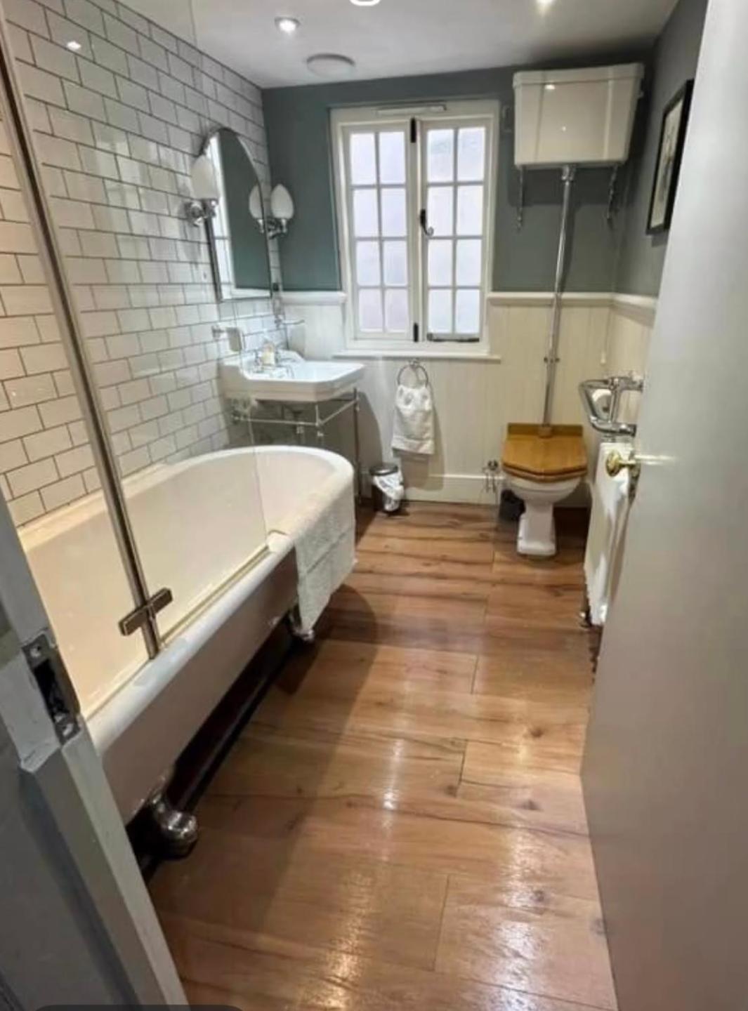 Little Monmouth 4 Bedroom Cottage, Old Town Lyme Regis, Dog Friendly And Parking Dış mekan fotoğraf